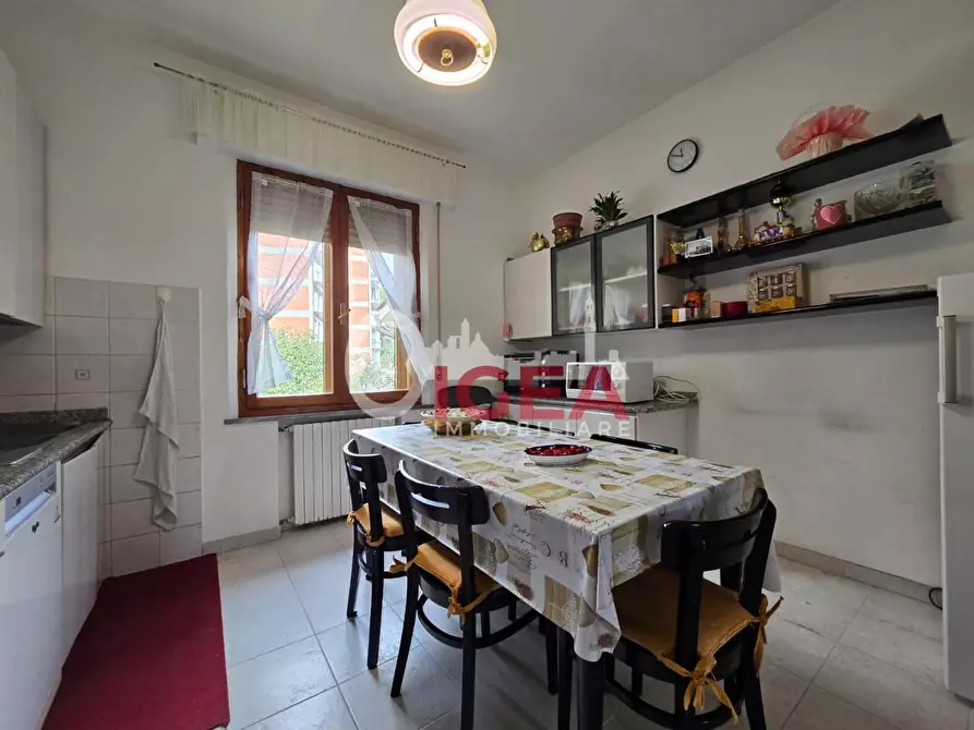 Immagine 5 di Appartamento in vendita  a Siena