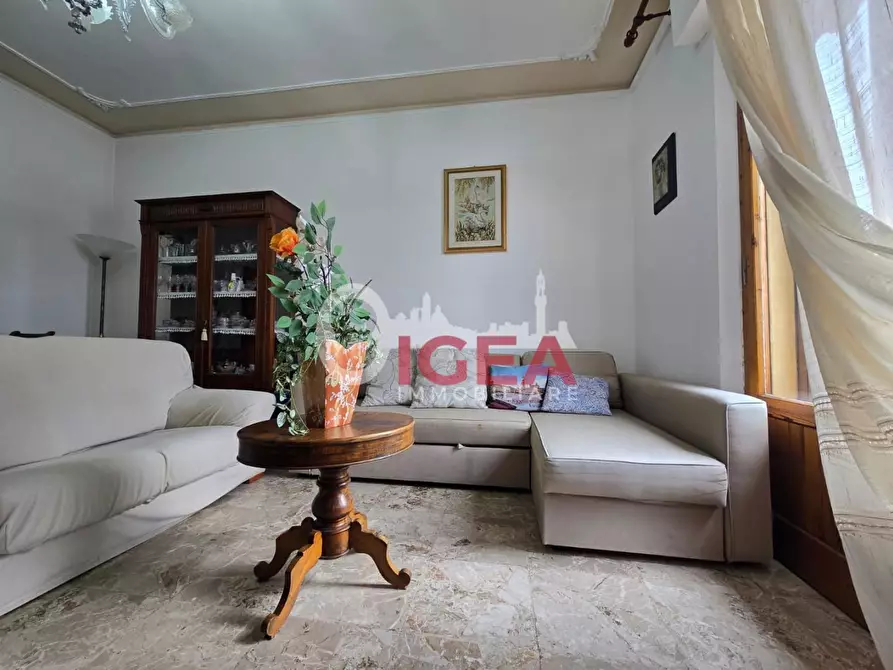 Immagine 14 di Appartamento in vendita  a Siena