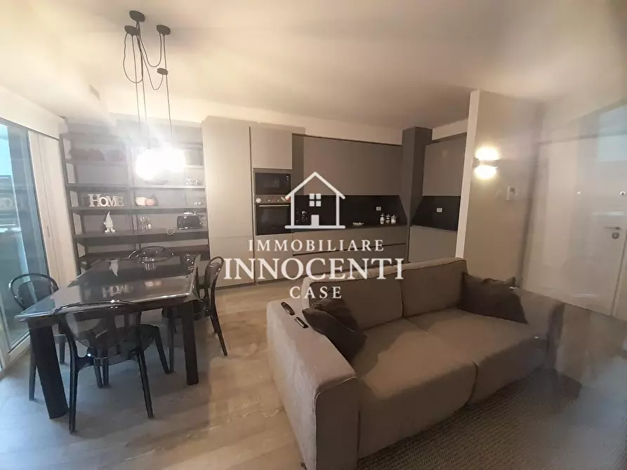 Immagine 4 di Appartamento in vendita  a Massa