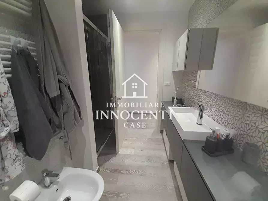 Immagine 19 di Appartamento in vendita  a Massa