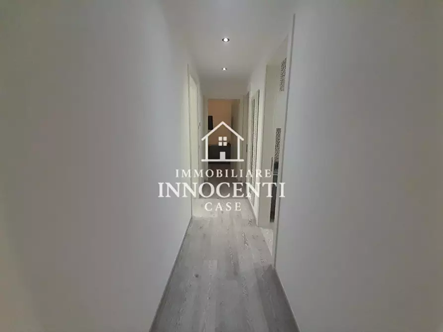 Immagine 16 di Appartamento in vendita  a Massa