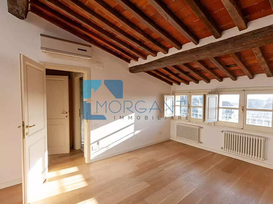 Immagine 13 di Appartamento in vendita  a Pietrasanta