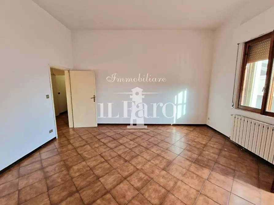 Immagine 15 di Appartamento in vendita  a Signa