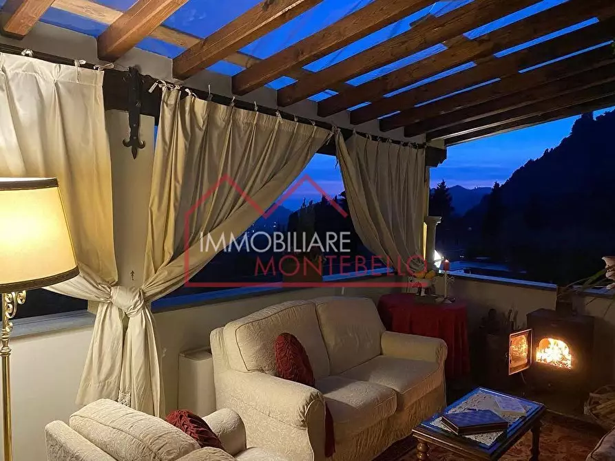 Immagine 4 di Agriturismo in vendita  a Camaiore