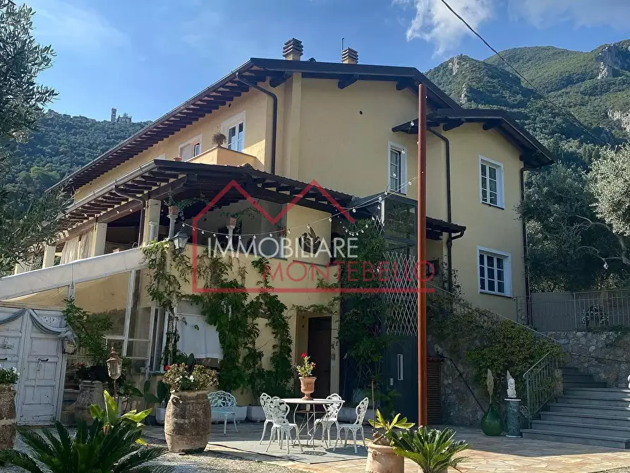 Immagine 22 di Agriturismo in vendita  a Camaiore