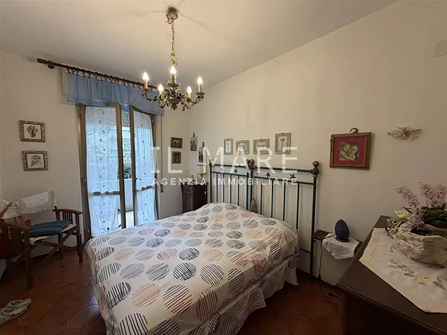 Immagine 7 di Appartamento in vendita  a Massa