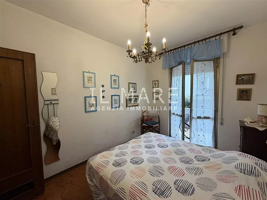 Immagine 8 di Appartamento in vendita  a Massa