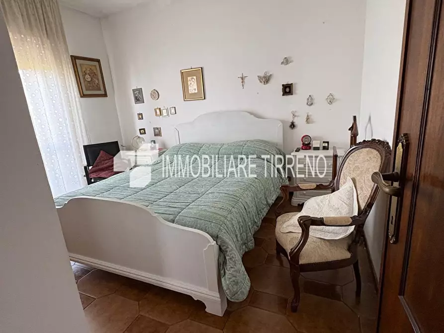 Immagine 15 di Appartamento in vendita  a Massa