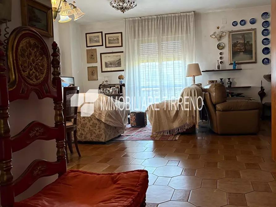 Immagine 23 di Appartamento in vendita  a Massa