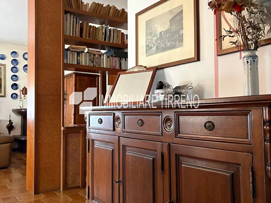 Immagine 18 di Appartamento in vendita  a Massa