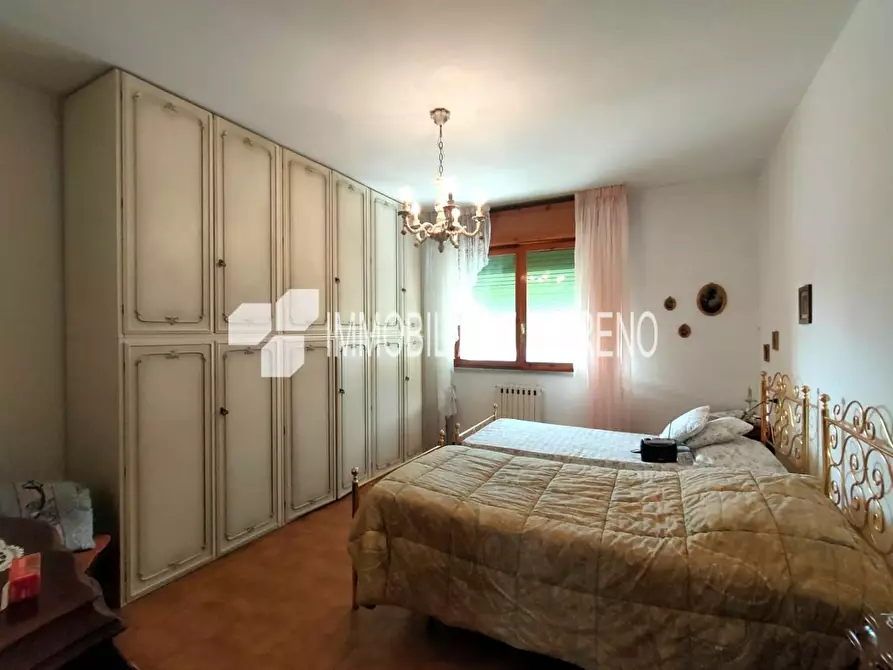 Immagine 9 di Villetta a schiera in vendita  a Massa