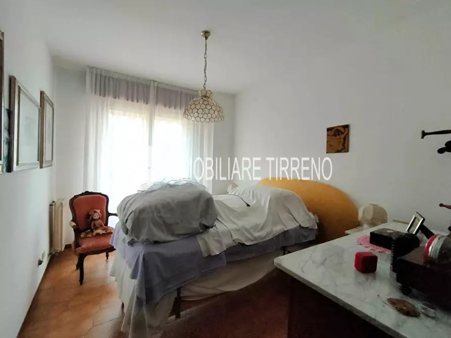 Immagine 10 di Villetta a schiera in vendita  a Massa