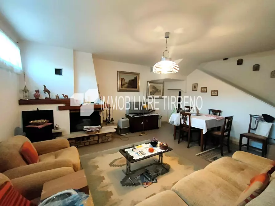 Immagine 14 di Villetta a schiera in vendita  a Massa