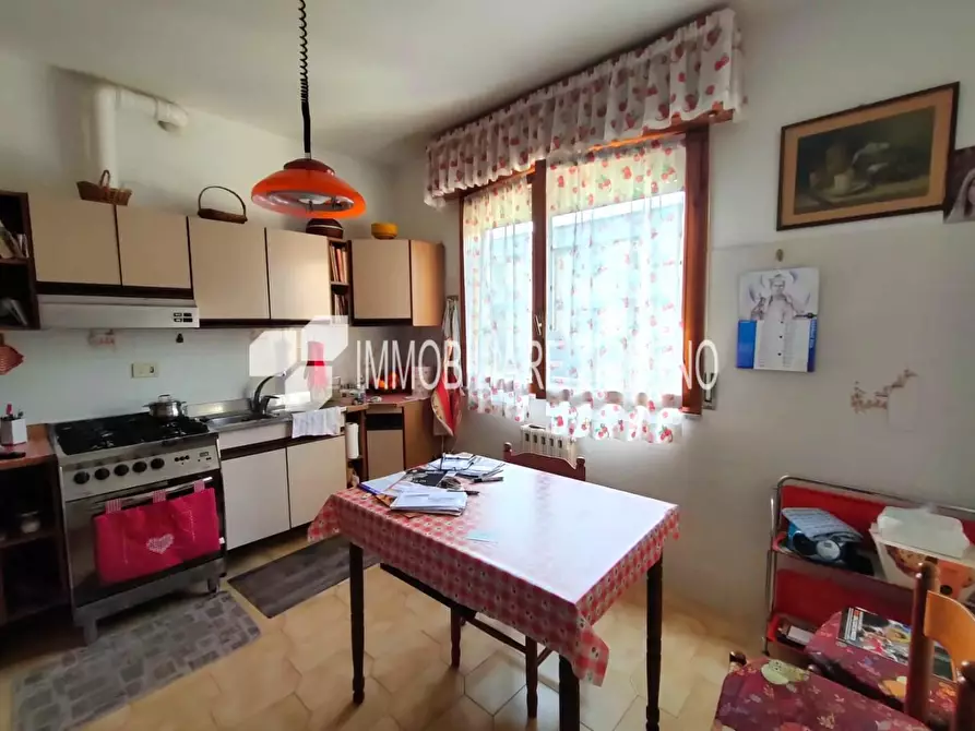 Immagine 7 di Villetta a schiera in vendita  a Massa