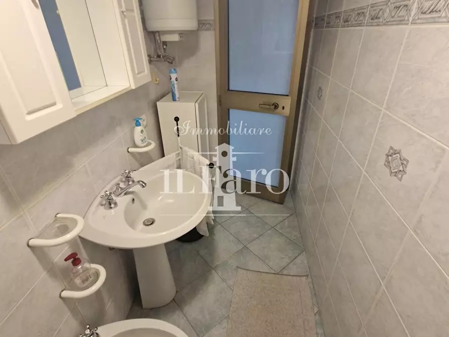 Immagine 42 di Villetta a schiera in vendita  a Signa