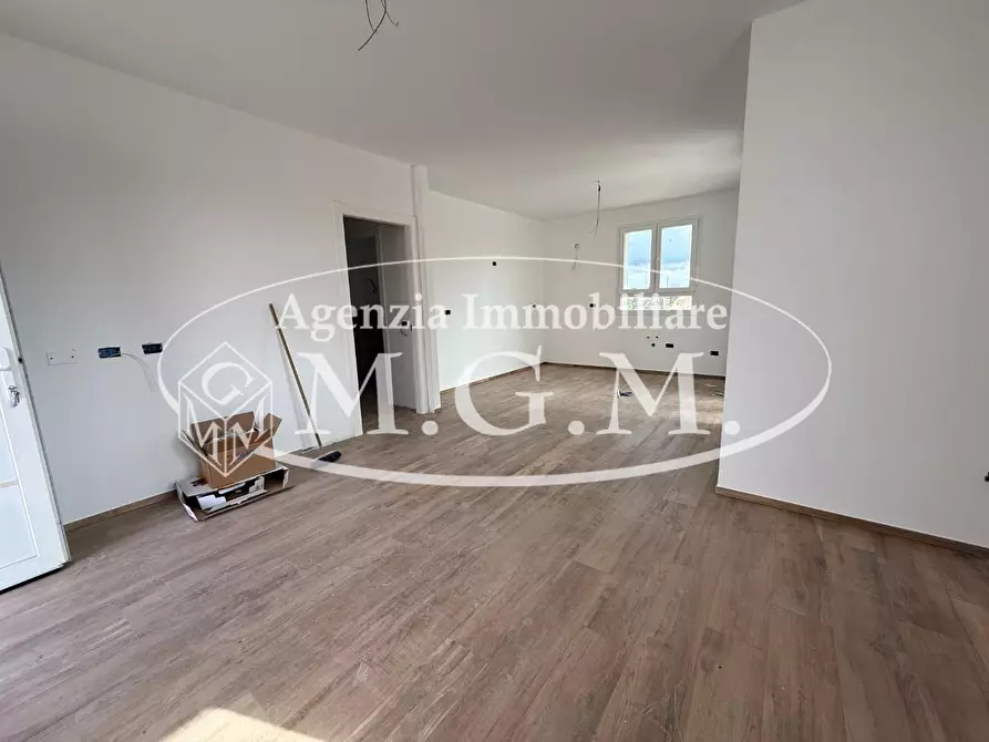 Immagine 27 di Casa trifamiliare in vendita  a Calcinaia