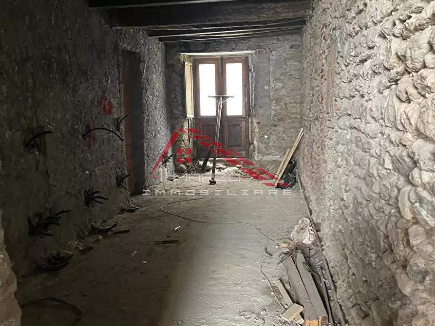 Immagine 19 di Appartamento in vendita  a Massa