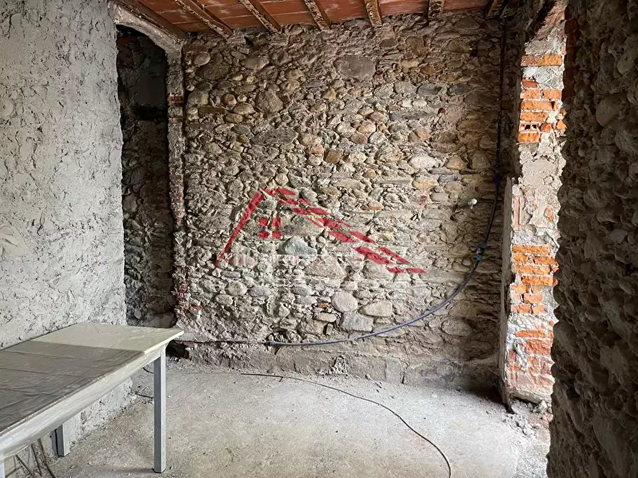 Immagine 17 di Appartamento in vendita  a Massa