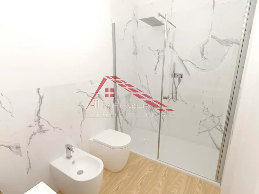 Immagine 9 di Appartamento in vendita  a Massa