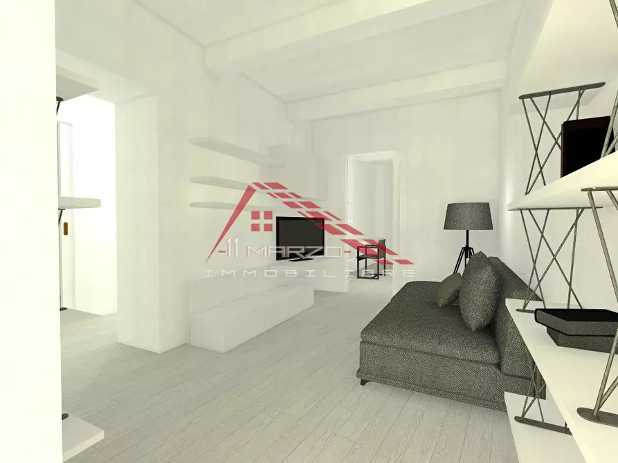 Immagine 3 di Appartamento in vendita  a Massa