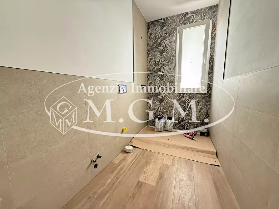 Immagine 32 di Casa trifamiliare in vendita  a Cascina