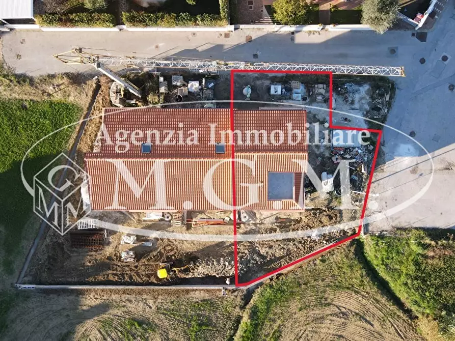 Immagine 6 di Casa trifamiliare in vendita  a Cascina