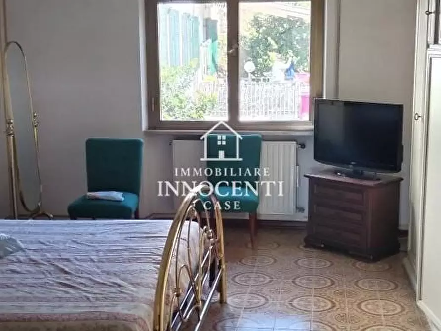 Immagine 9 di Appartamento in vendita  a Massa