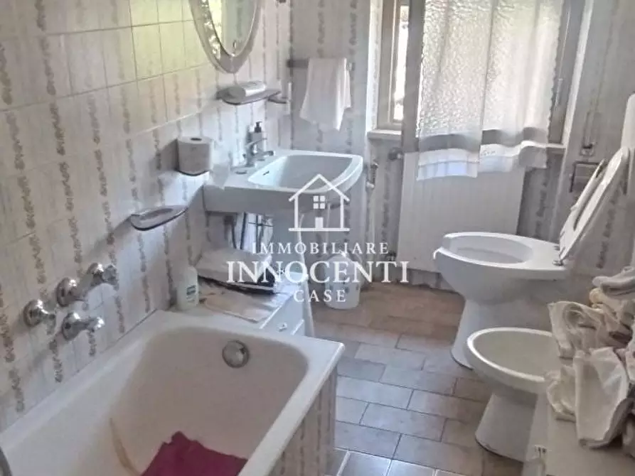 Immagine 13 di Appartamento in vendita  a Massa