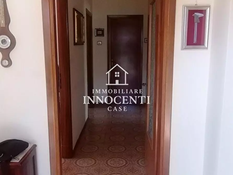 Immagine 6 di Appartamento in vendita  a Massa