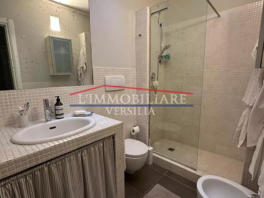 Immagine 8 di Villetta a schiera in vendita  a Massa