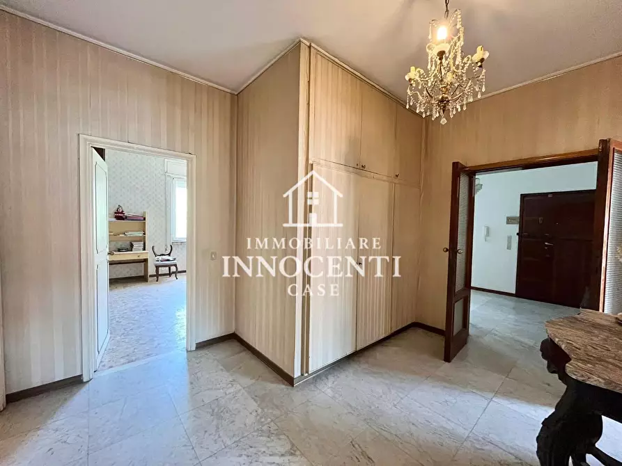 Immagine 21 di Appartamento in vendita  a Massa