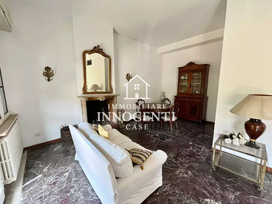 Immagine 18 di Appartamento in vendita  a Massa