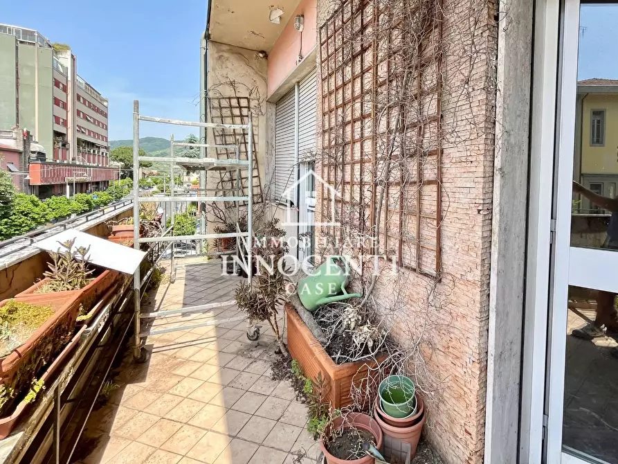 Immagine 4 di Appartamento in vendita  a Massa