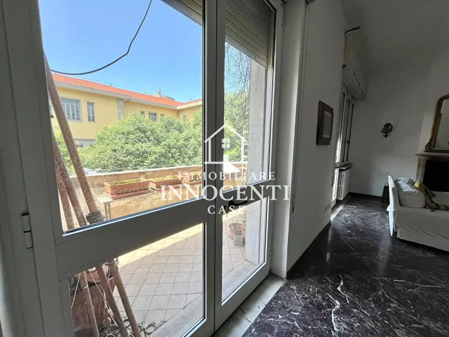 Immagine 5 di Appartamento in vendita  a Massa