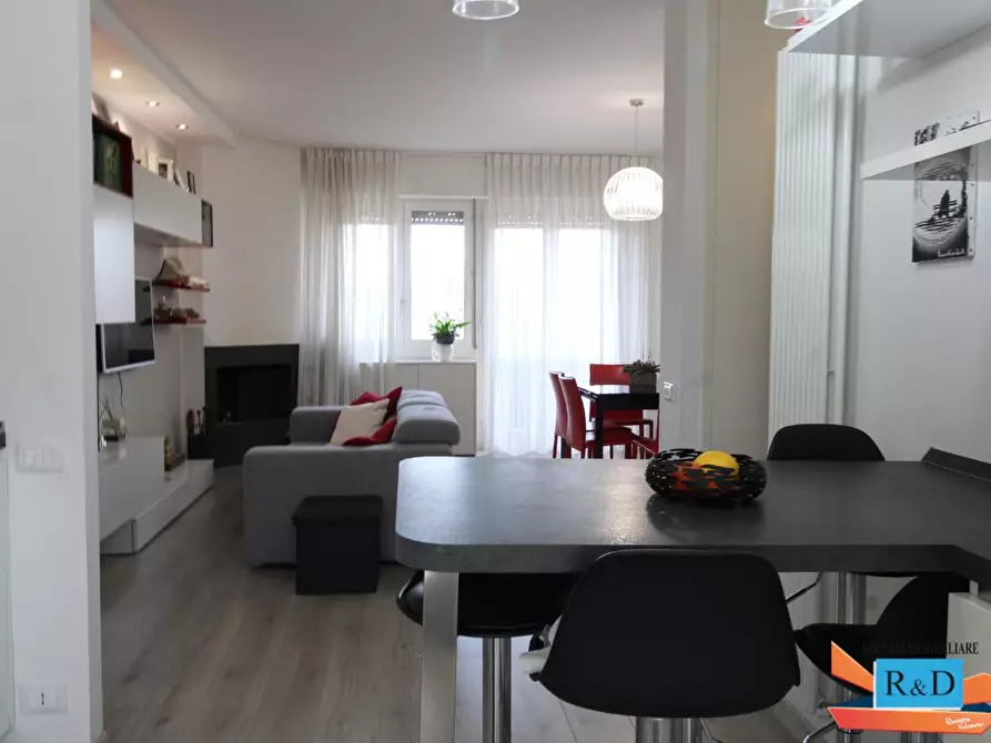 Immagine 8 di Appartamento in vendita  a Colle Di Val D'elsa