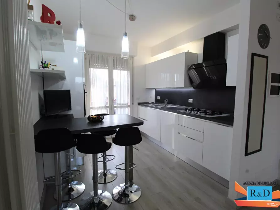 Immagine 6 di Appartamento in vendita  a Colle Di Val D'elsa