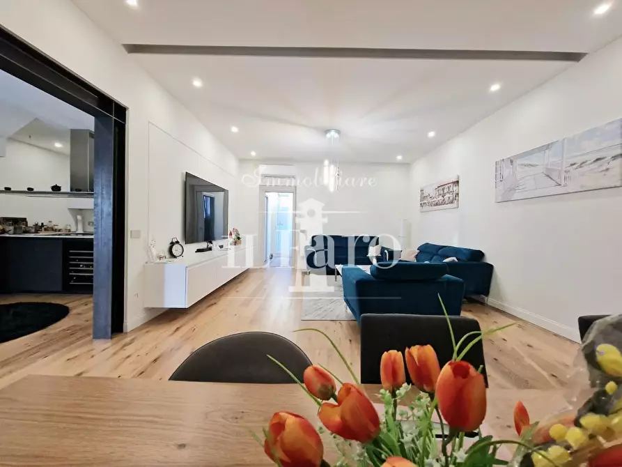 Immagine 1 di Terratetto in vendita  a Campi Bisenzio