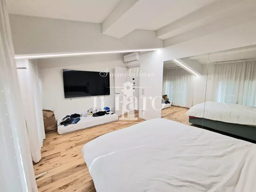 Immagine 22 di Terratetto in vendita  a Campi Bisenzio