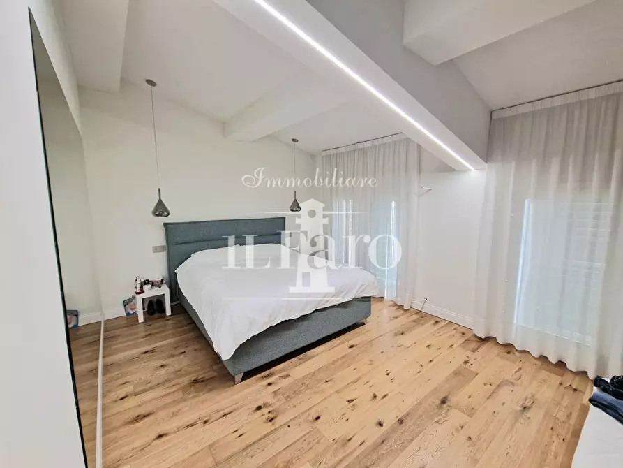 Immagine 24 di Terratetto in vendita  a Campi Bisenzio