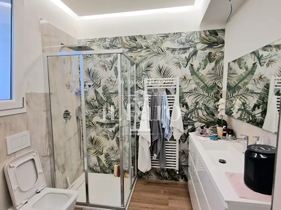 Immagine 35 di Terratetto in vendita  a Campi Bisenzio