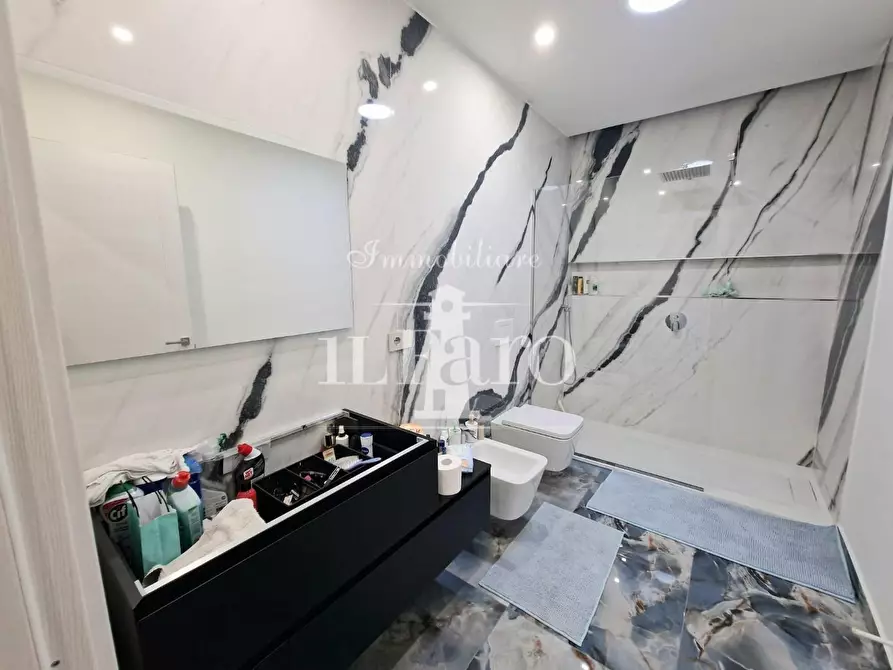 Immagine 32 di Terratetto in vendita  a Campi Bisenzio