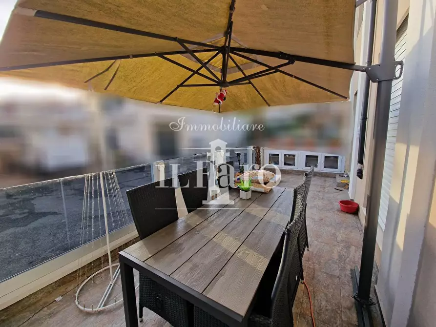 Immagine 39 di Terratetto in vendita  a Campi Bisenzio