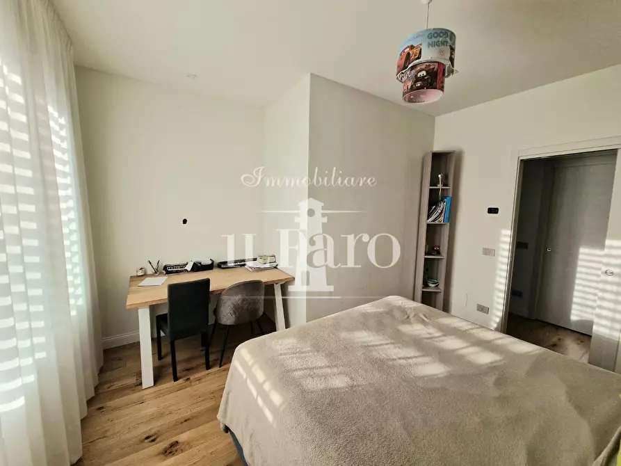 Immagine 21 di Terratetto in vendita  a Campi Bisenzio