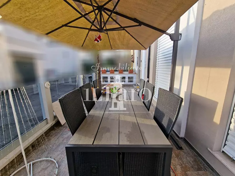 Immagine 40 di Terratetto in vendita  a Campi Bisenzio