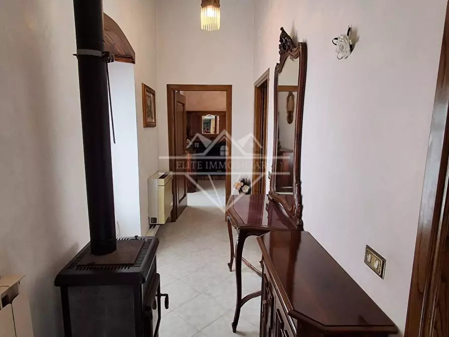 Immagine 14 di Appartamento in vendita  a Carrara