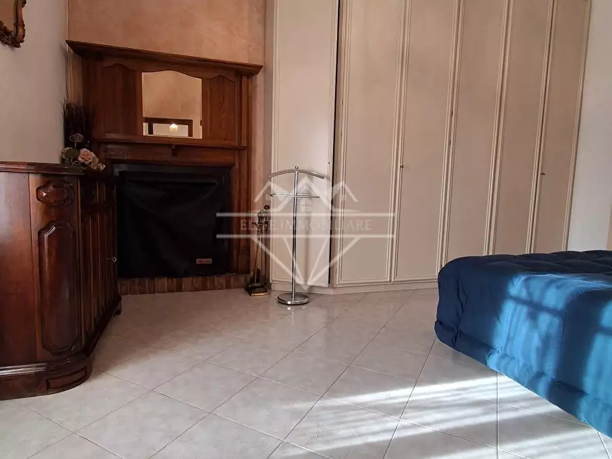 Immagine 11 di Appartamento in vendita  a Carrara