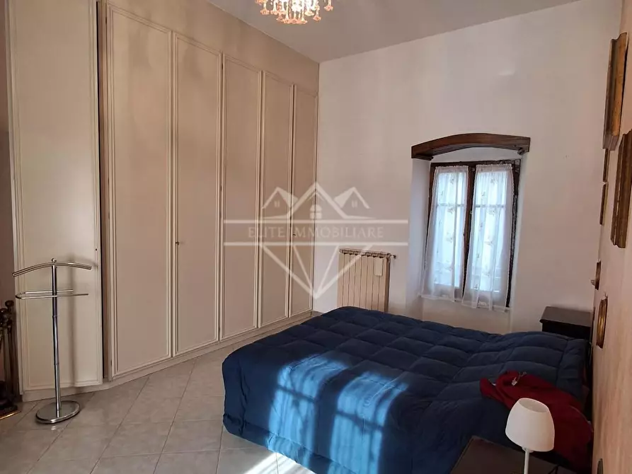 Immagine 19 di Appartamento in vendita  a Carrara