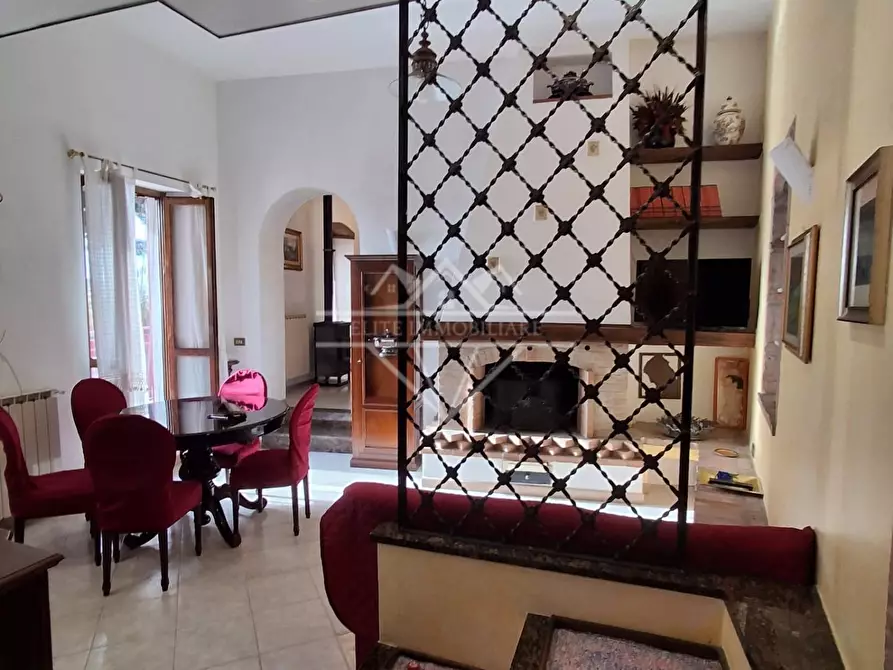 Immagine 5 di Appartamento in vendita  a Carrara