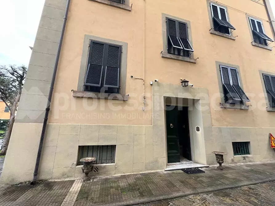 Immagine 21 di Appartamento in vendita  a Pisa