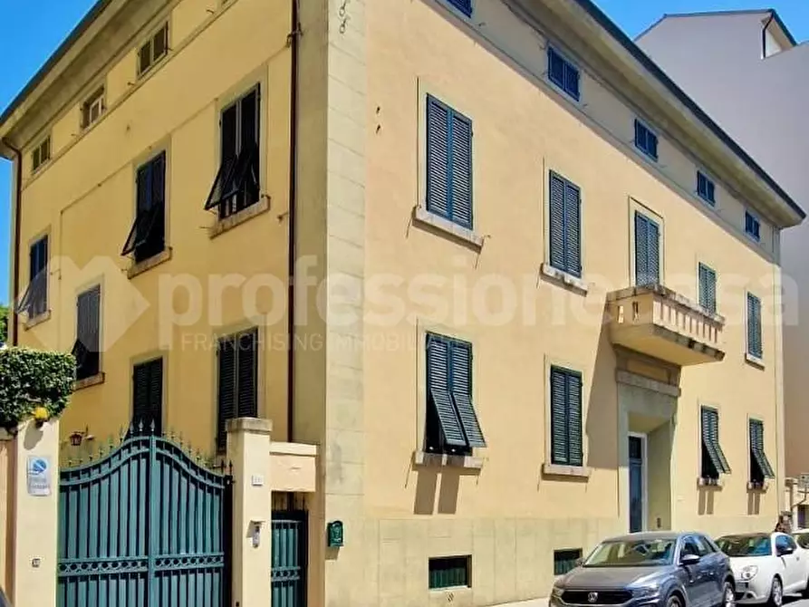 Immagine 2 di Appartamento in vendita  a Pisa